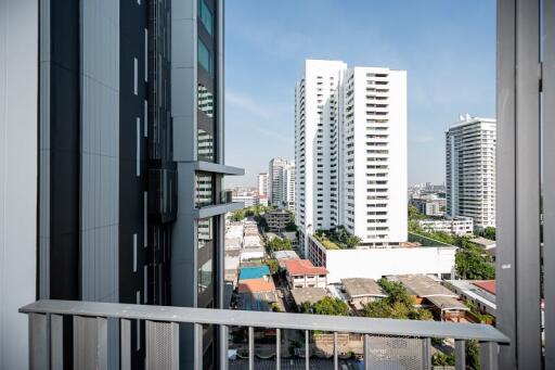 Luxury live near BTS Thonglor/inter-schools