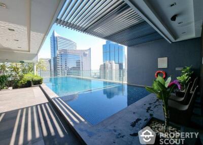 1-BR Condo at Life @ Sathorn 10 near BTS Chong Nonsi