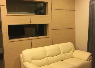 1-BR Condo at The Crest Sukhumvit 34 near BTS Thong Lor