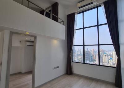 2-BR Condo at Knightsbridge Prime Sathorn near BTS Chong Nonsi