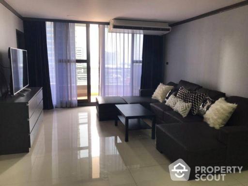 3-BR Condo at Supalai Place Sukhumvit 39 near BTS Phrom Phong