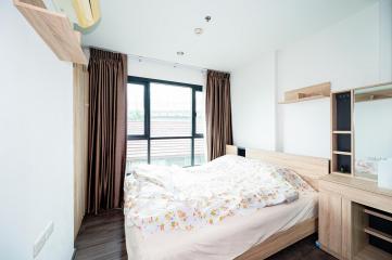 Conveniently located in the superb location of Onnut area with one bedroom