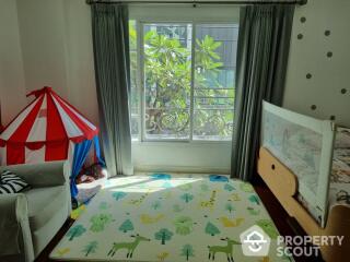 3-BR Condo at La Vie En Rose Place Condominium near BTS Thong Lor