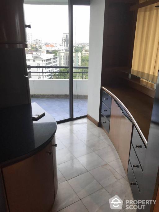 3-BR Condo at Moon Tower Condominium near BTS Thong Lor (ID 514527)