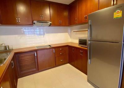 3-BR Condo at Baan Suanpetch Condominium near BTS Phrom Phong (ID 457241)