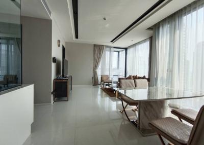 The Bangkok Thonglor, the super-luxury condo for the exclusive relaxing lifestyle.