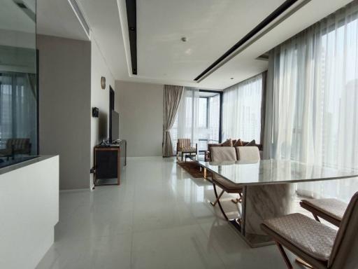 The Bangkok Thonglor, the super-luxury condo for the exclusive relaxing lifestyle.