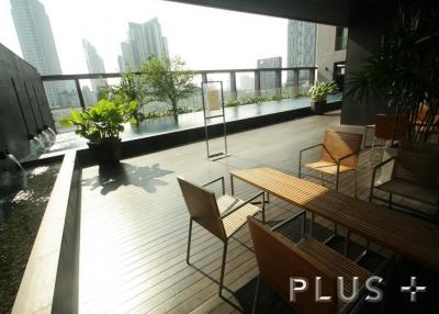 Noble Remix is high rise Condominium has 33 storey. Located on Soi Sukhumvit 36