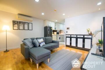 1-BR Condo at Quad Silom Condominium near BTS Sala Daeng (ID 511898)