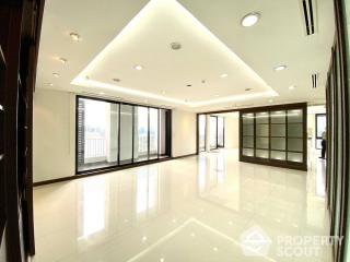 3-BR Penthouse at Icon 3 Condominium near BTS Thong Lor