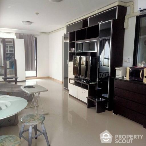 2-BR Condo at Supalai Premier Place Asok near MRT Phetchaburi