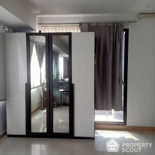 2-BR Condo at Supalai Premier Place Asok near MRT Phetchaburi