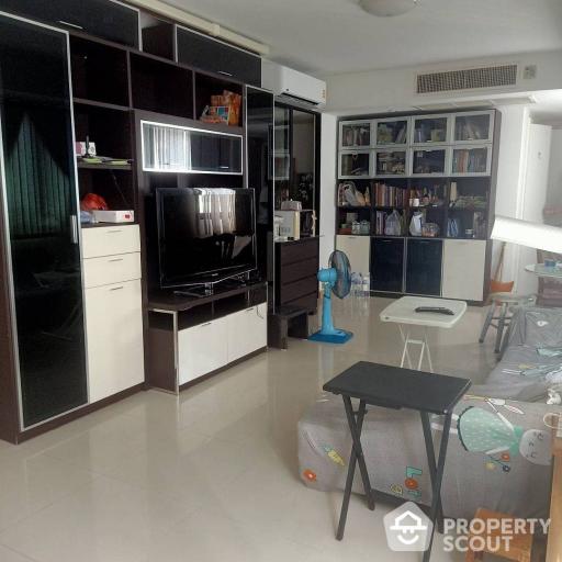 2-BR Condo at Supalai Premier Place Asok near MRT Phetchaburi