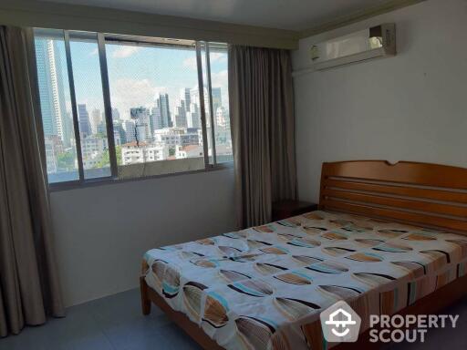 1-BR Condo at Monterey Place Sukhumvit 16 near MRT Queen Sirikit National Convention Centre