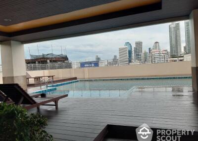 1-BR Condo at Monterey Place Sukhumvit 16 near MRT Queen Sirikit National Convention Centre