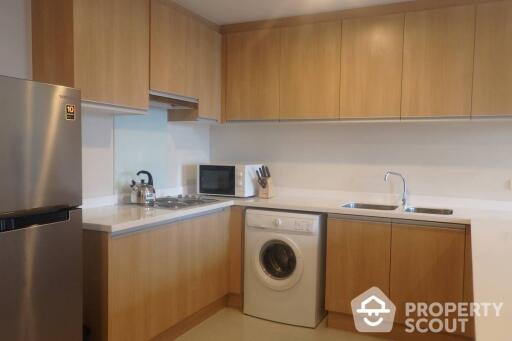 2-BR Condo at Villa Asoke near MRT Phetchaburi