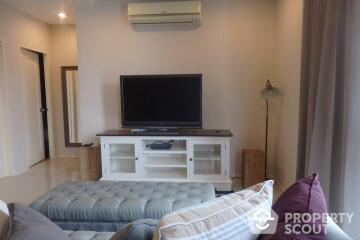 2-BR Condo at Villa Asoke near MRT Phetchaburi