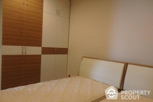 2-BR Condo at Villa Asoke near MRT Phetchaburi