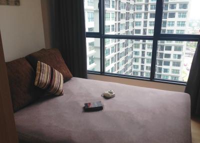 Connor Window condo near Pink Line MRT