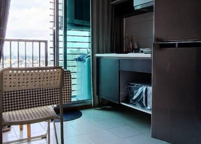 Condo in the great area of Sukhumvit. Just 5 minutes from BTS Onnut