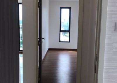 2-BR Condo at Supalai Premier Charoen Nakhon near BTS Krung Thon Buri