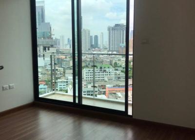 2-BR Condo at Supalai Premier Charoen Nakhon near BTS Krung Thon Buri