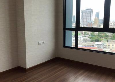 2-BR Condo at Supalai Premier Charoen Nakhon near BTS Krung Thon Buri