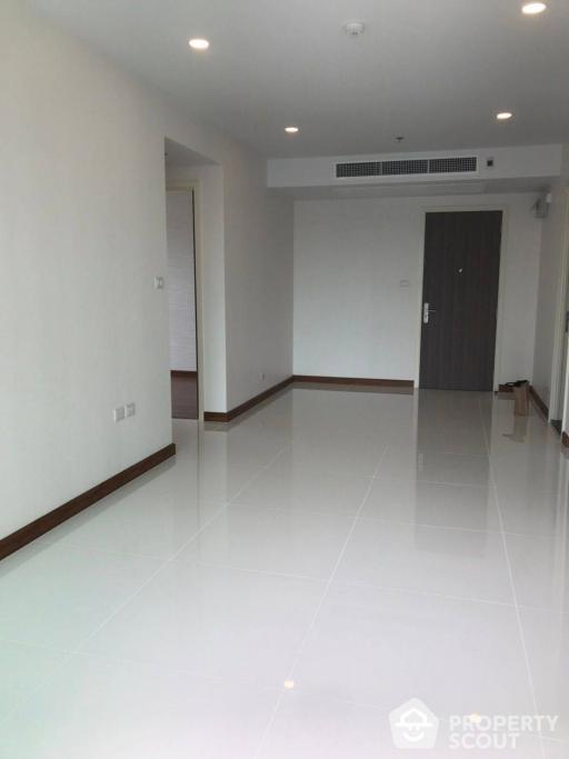 2-BR Condo at Supalai Premier Charoen Nakhon near BTS Krung Thon Buri