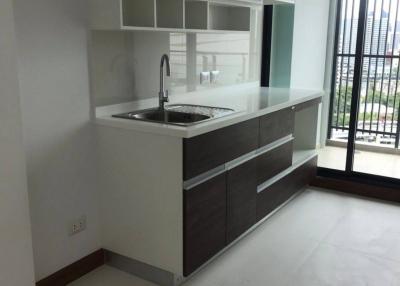 2-BR Condo at Supalai Premier Charoen Nakhon near BTS Krung Thon Buri