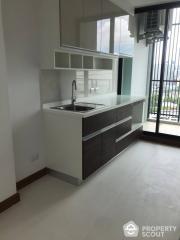 2-BR Condo at Supalai Premier Charoen Nakhon near BTS Krung Thon Buri