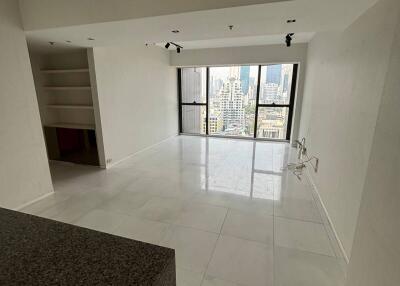 2-BR Condo at The Met Sathorn near BTS Chong Nonsi