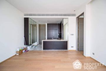 1-BR Condo at Saladaeng One near MRT Si Lom