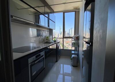 2-BR Condo at The Room Sathorn - St. Louis near BTS Surasak