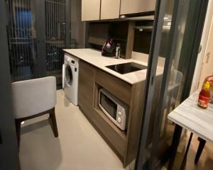 Luxury condo near Saphan Kwai, shops