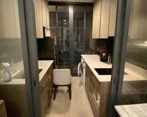 Luxury condo near Saphan Kwai, shops