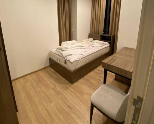 Luxury condo near Saphan Kwai, shops