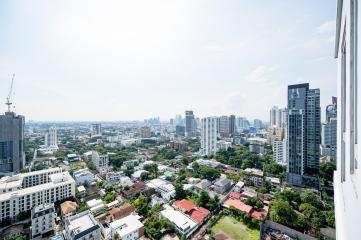 The unit on the 29th floor taking metropolis view of Thonglor, Ready to move in