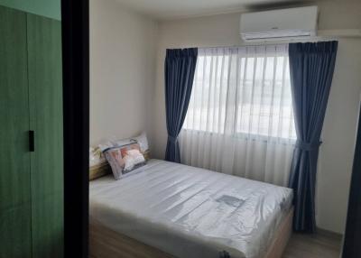 Condo for rent, Only 5 minutes from Airport Link Ban Thap Chang