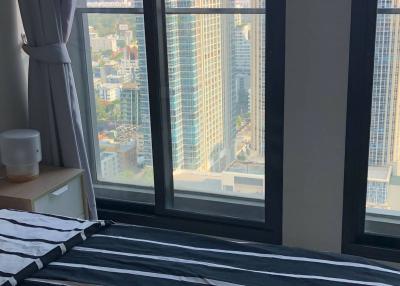 1-BR Condo at Noble Ploenchit near BTS Phloen Chit