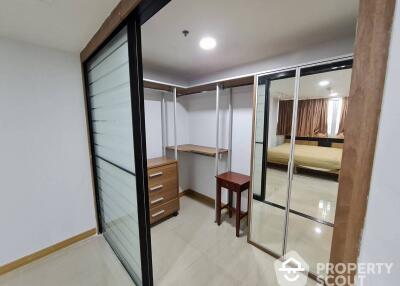 2-BR Condo at The Master Sathorn Executive near BTS Krung Thon Buri