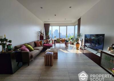 2-BR Condo at 185 Rajadamri near BTS Ratchadamri