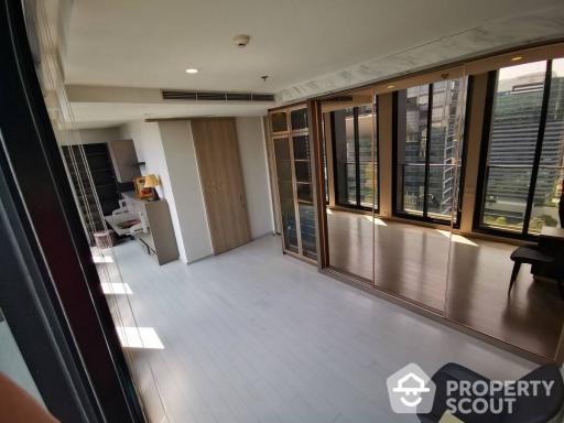 2-BR Condo at Noble Ploenchit near BTS Phloen Chit