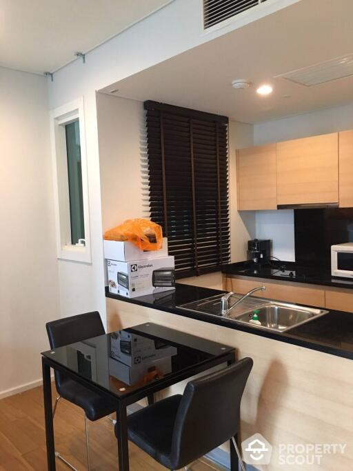 1-BR Condo at Wind Sukhumvit 23 near BTS Asok