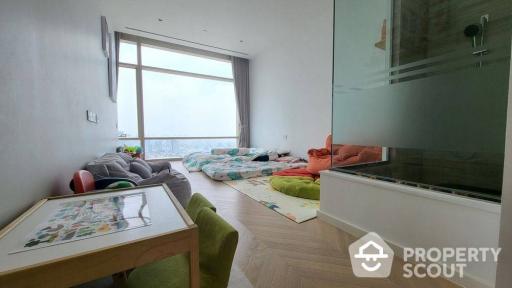 3-BR Condo at Four Seasons Private Residences Bangkok near BTS Saphan Taksin