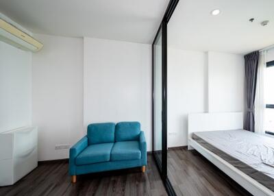 One bedroom and One bathroom features all furniture in Sukhumvit area
