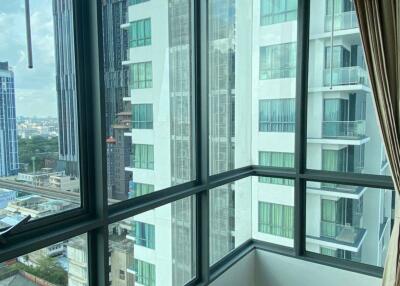 2-BR Condo at The Room Sukhumvit 62 near BTS Punnawithi