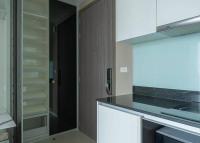 1-BR Condo at Quinn Condo Ratchada 17 near MRT Sutthisan