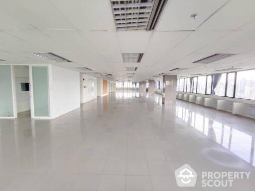 Commercial for Rent and Sale in Khlong Toei