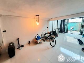 3-BR Townhouse near BTS Saphan Taksin