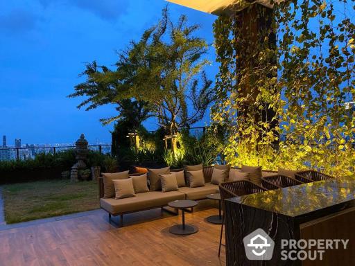 2-BR Condo at The Lofts Asoke near MRT Phetchaburi